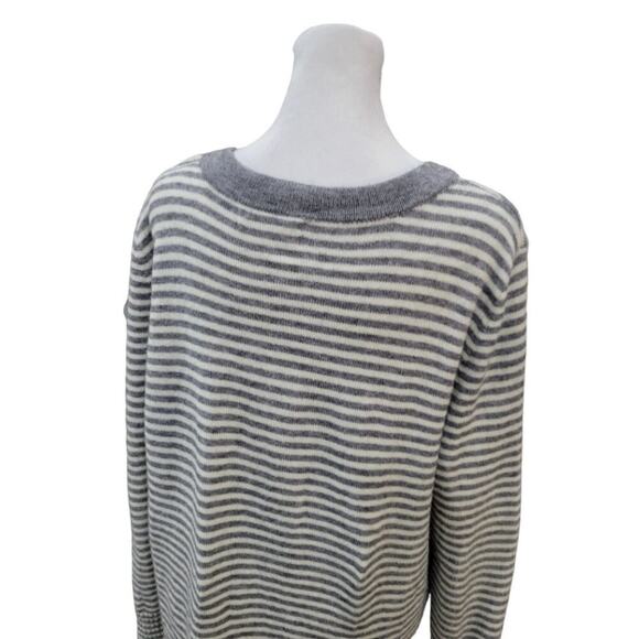 Anthropologie Serena‎ Sweater Size Medium Grey Striped Oversized Soft Pullover - Picture 8 of 15
